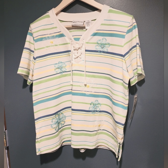 NWT Petite Alfred Dunner Medium top - Picture 1 of 5